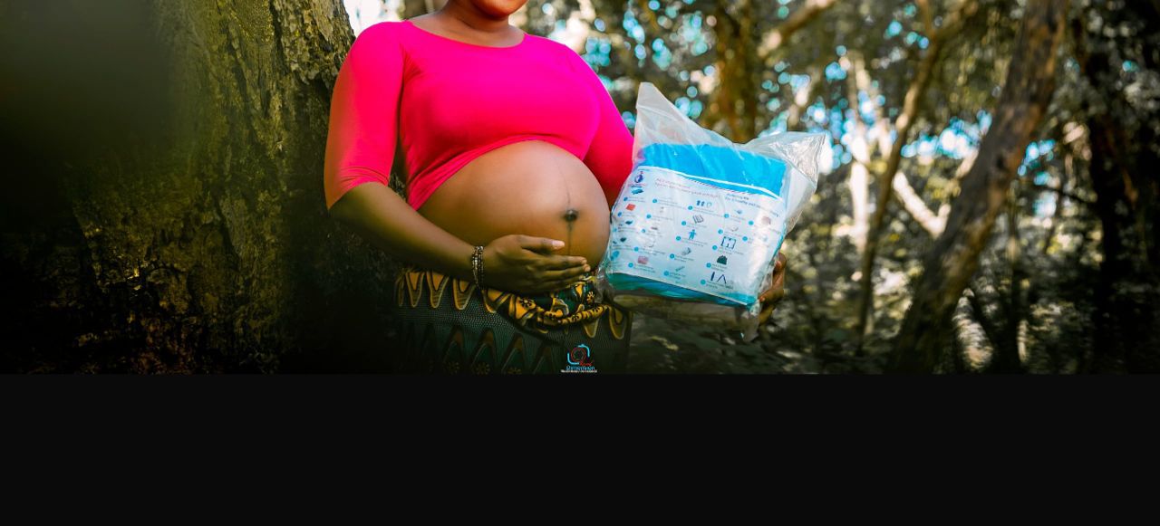 Clean birth kits